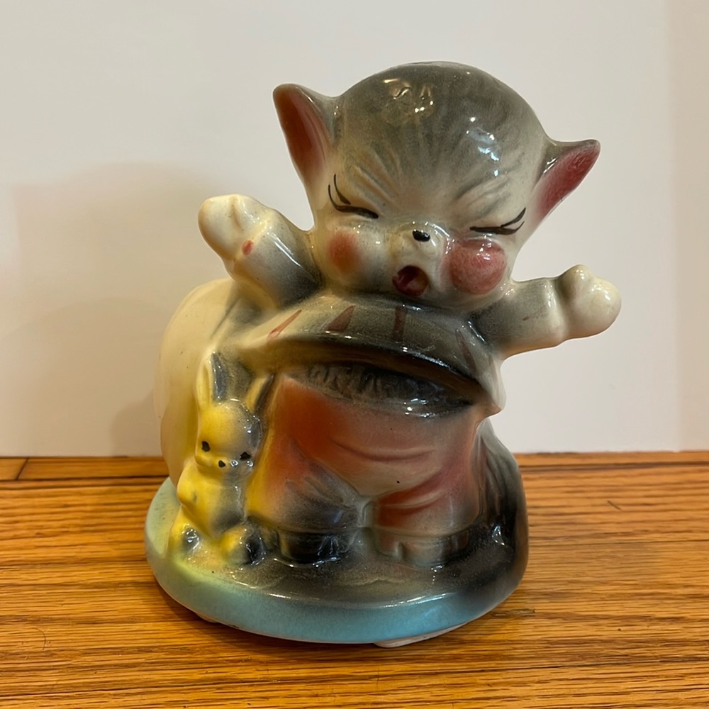 Vintage baby kitty planter